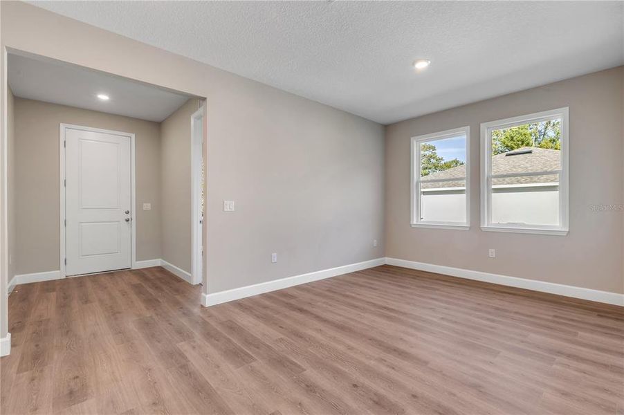 Spacious, unfurnished interior of a new home in , Palm Coast (Image 21).