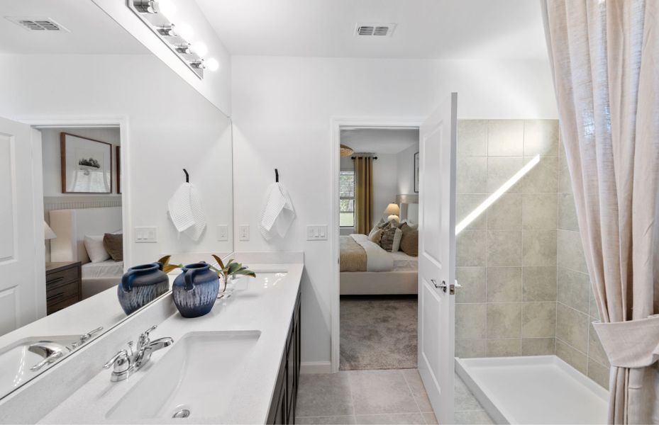 Owner's bathroom Owner's bathroom