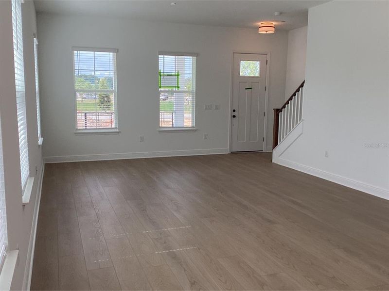 Spacious, unfurnished interior of a new home in Lake Cawood Cove, Winter Springs (Image 13). Spacious, unfurnished interior of a new home in Lake Cawood Cove, Winter Springs (Image 13).