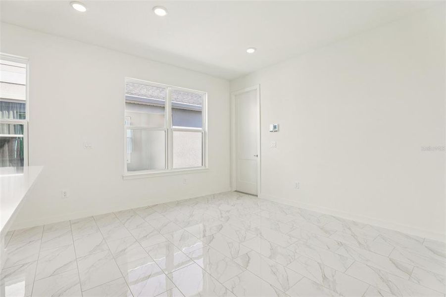 Spacious, unfurnished interior of a new home in Trinity Place, St. Cloud (Image 25).