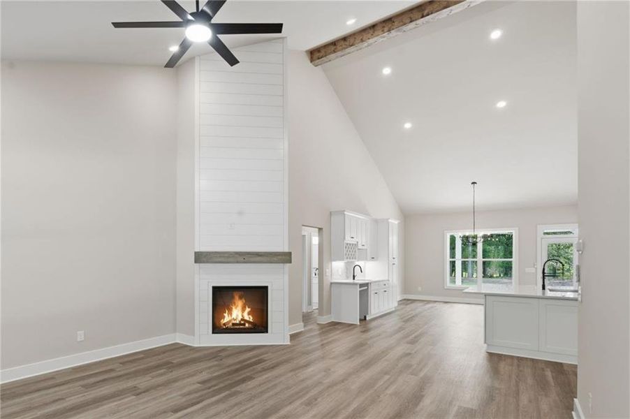 Spacious, unfurnished interior of a new home in , Gainesville (Image 22).
