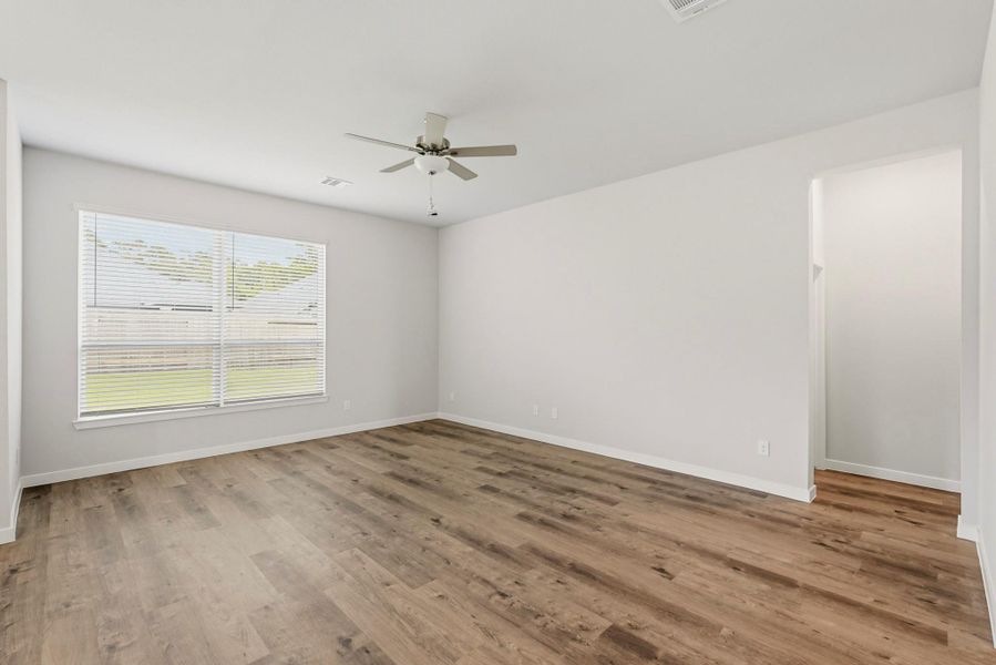 Spacious, unfurnished interior of a new home in Audubon, Magnolia (Image 9).