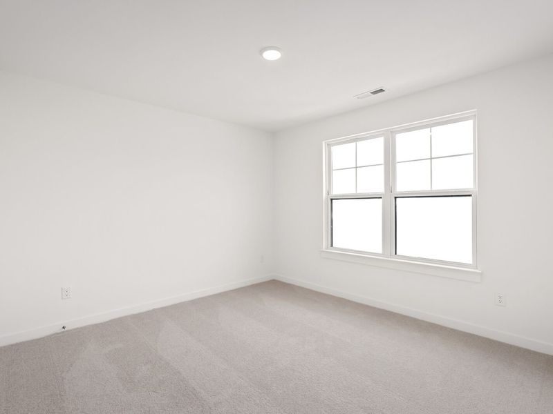 Spacious, unfurnished interior of a new home in Benders Cove, Mount Juliet (Image 36).