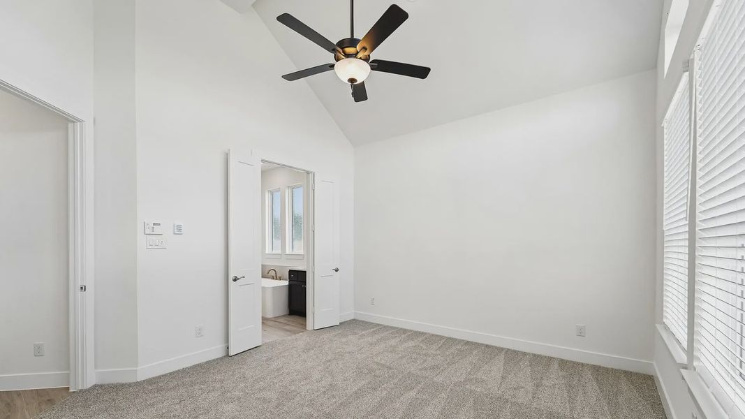 Representative unfurnished interior of a home built from the Cayman by Chesmar Homes in Crescent Bluff, Georgetown (Image 36).