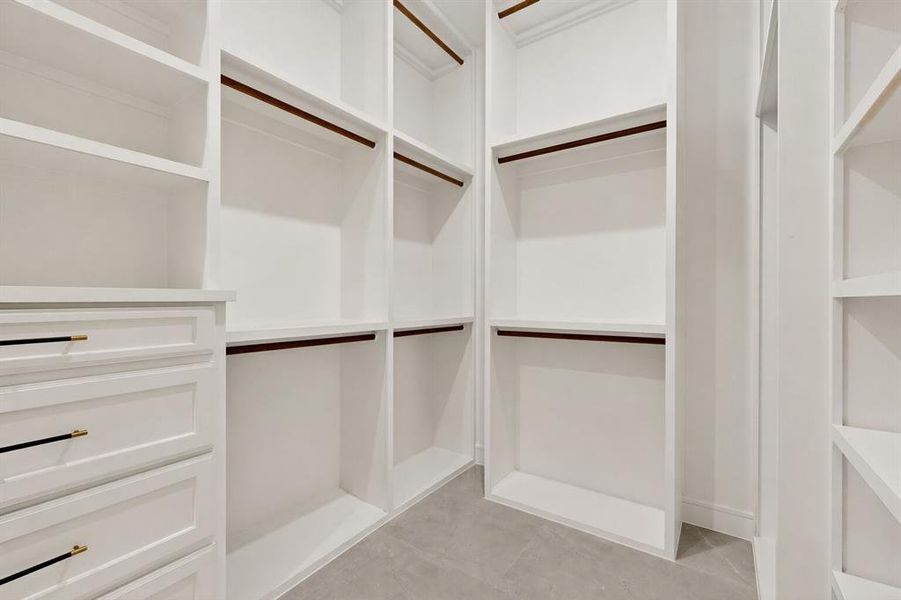 Image 34 of a home in .