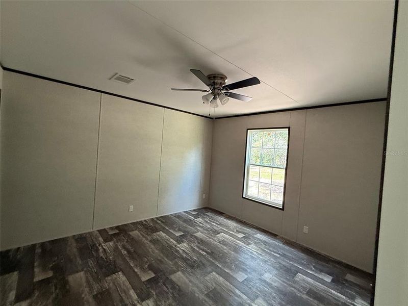 Spacious, unfurnished interior of a new home in , Okeechobee (Image 31).