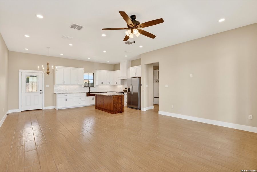 Spacious, unfurnished interior of a new home in , Poth (Image 31).