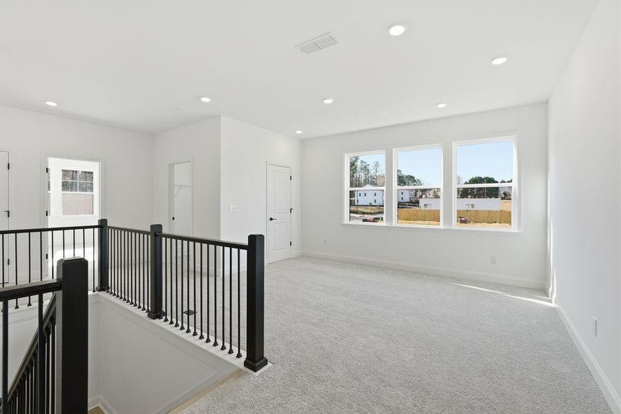 Spacious, unfurnished interior of a new home in Reserve at Hickory Walk, Kennesaw (Image 41). Spacious, unfurnished interior of a new home in Reserve at Hickory Walk, Kennesaw (Image 41).