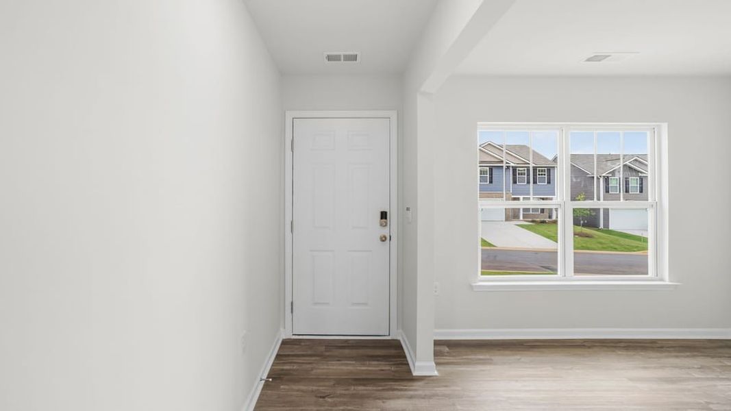 Spacious, unfurnished interior of a new home in Treemont Commons, Wellford (Image 24).