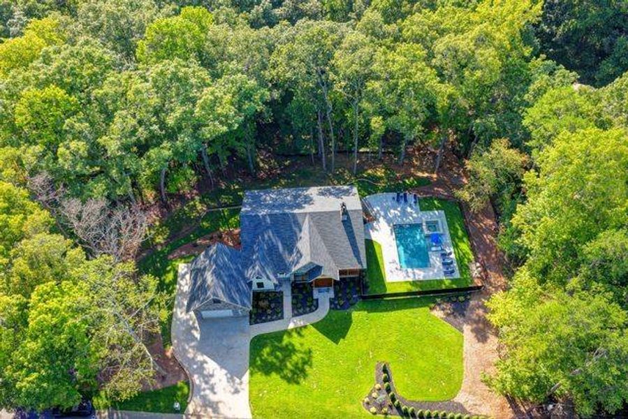 Image 86 of a home in .