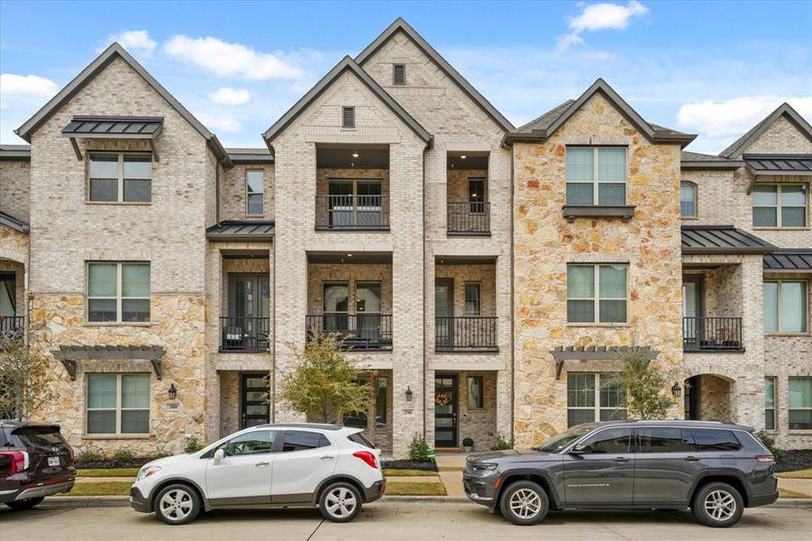 View of townhome / multi-family property