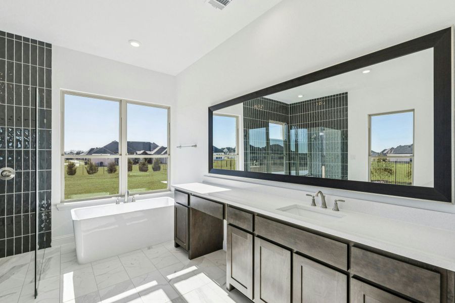 Representative furnished interior of a home built from the Franklin by Kindred Homes in Oak Creek Ranch, Waxahachie (Image 10).