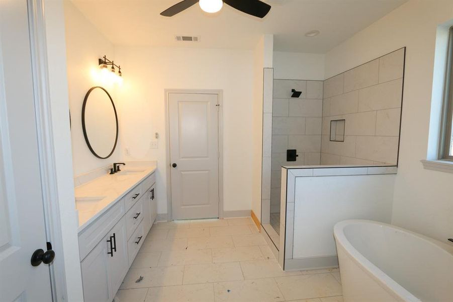 Furnished interior view inside a new home in , Tyler (Image 14).