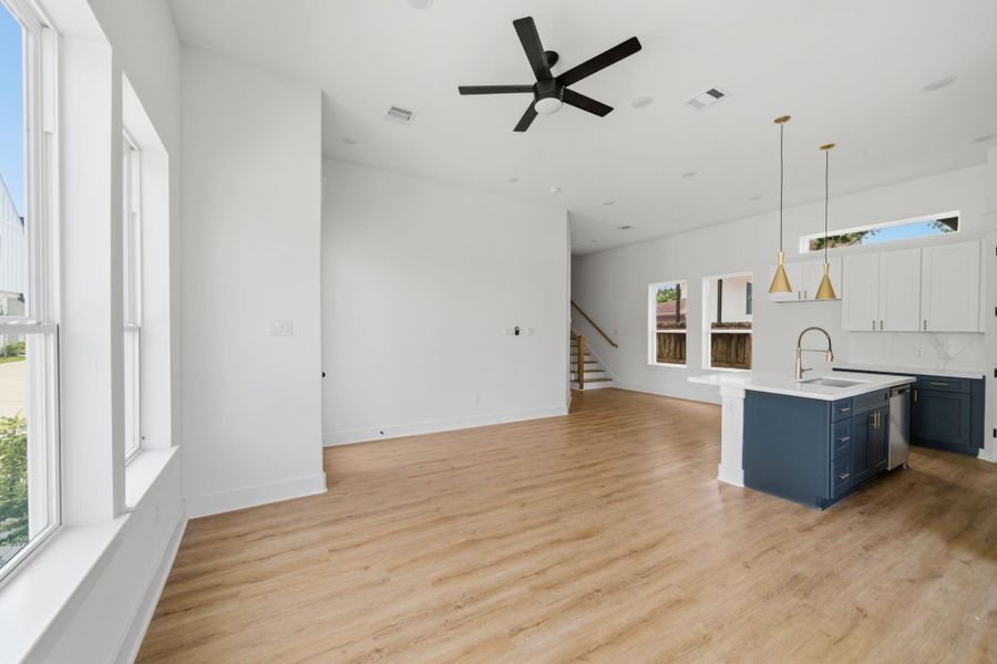 Spacious, unfurnished interior of a new home in , Houston (Image 22).