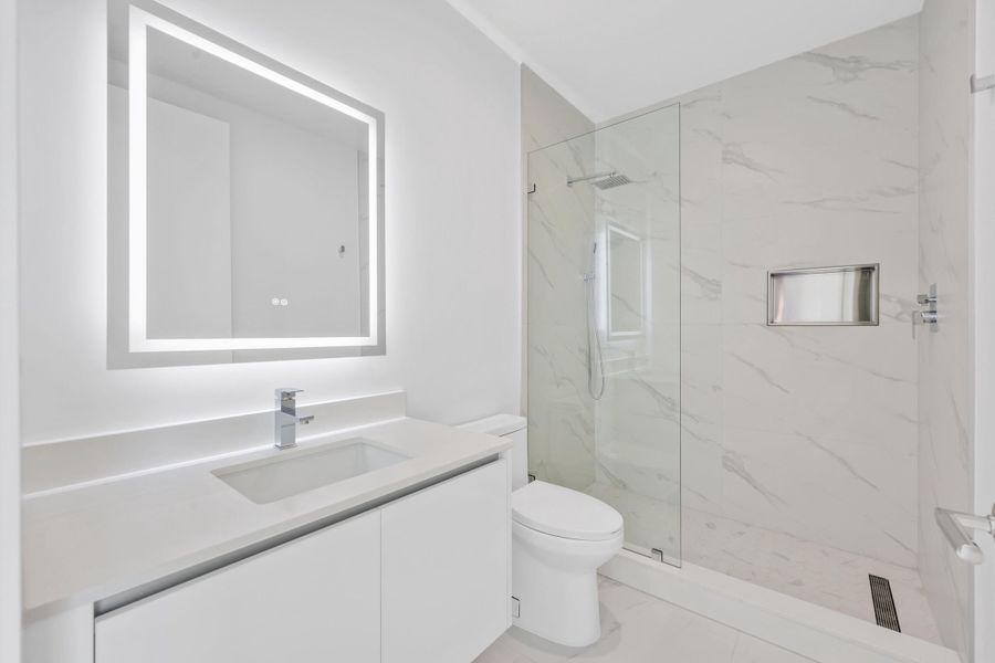 220 Lake Shore Drive - 34.jpg-FULL