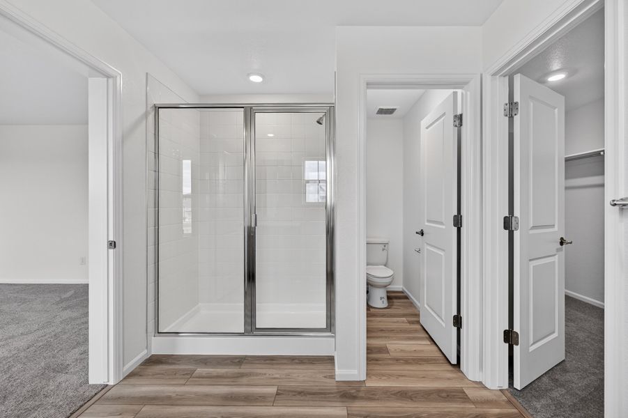 Spacious, unfurnished interior of a new home in Lake Bluff, Greeley (Image 34). Spacious, unfurnished interior of a new home in Lake Bluff, Greeley (Image 34).