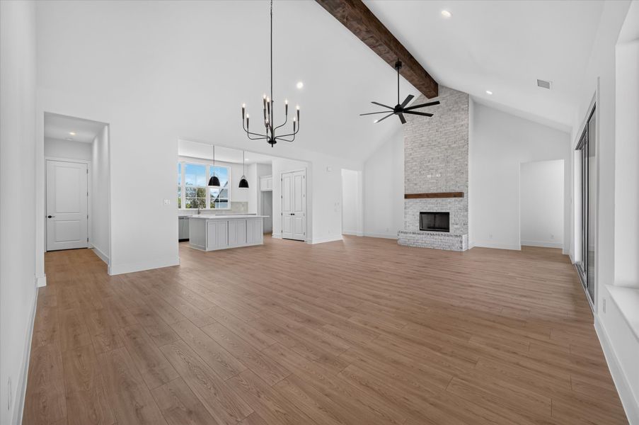 Spacious, unfurnished interior of a new home in Paloma Ranches, Justin (Image 22).