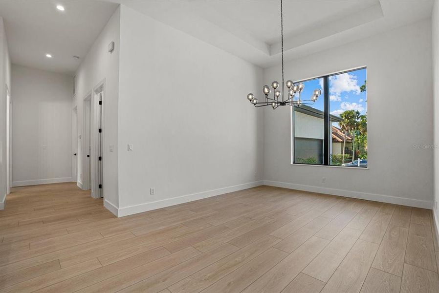 Spacious, unfurnished interior of a new home in , Nokomis (Image 27).