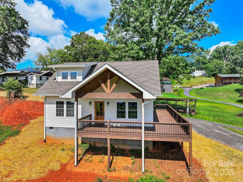 Exterior details and patio area of a home in , Waynesville (Image 3).