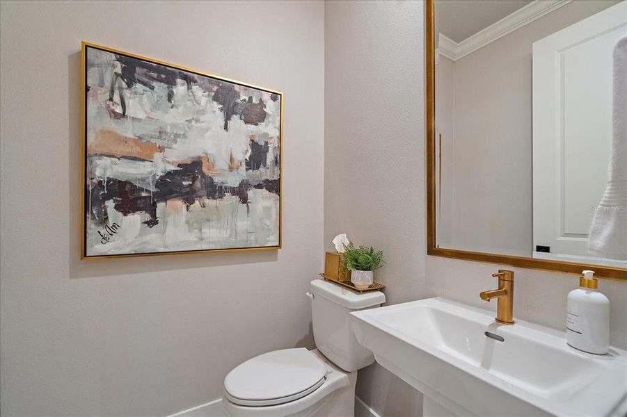 Furnished interior view inside a new home in , Venice (Image 31).