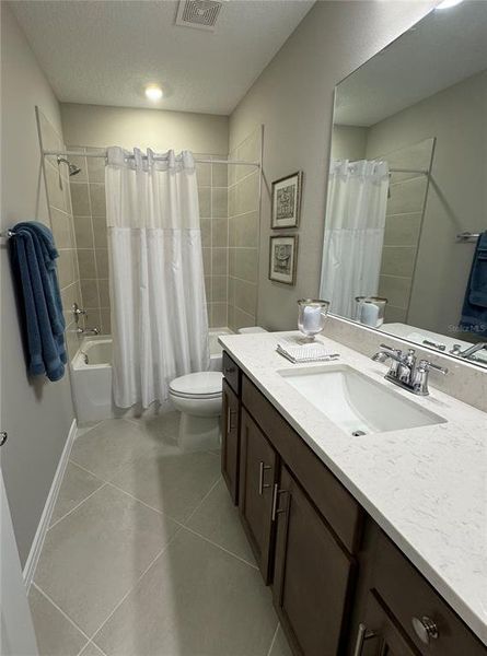 Furnished interior view inside a new home in , Ocala (Image 12).