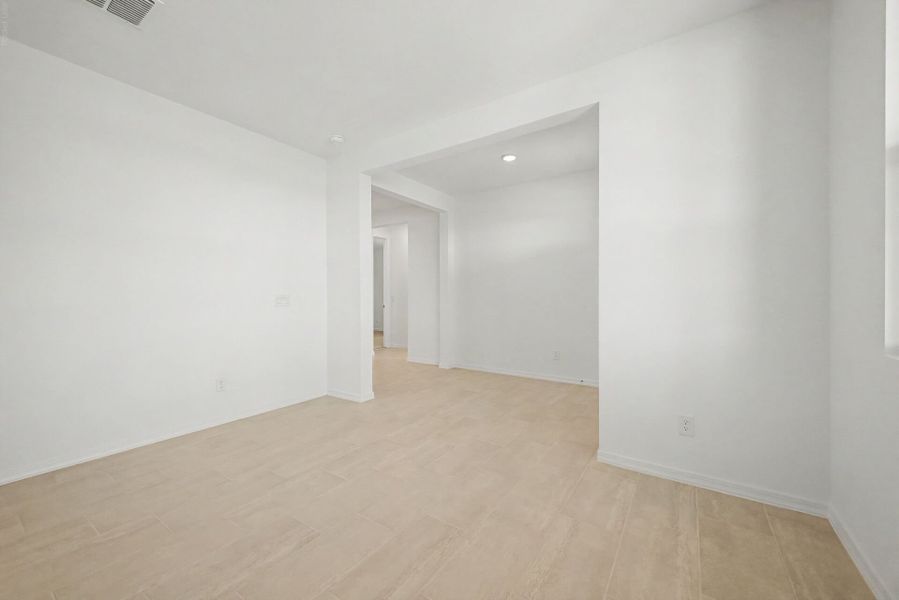 Spacious, unfurnished interior of a new home in White Tank Vistas, Waddell (Image 17). Spacious, unfurnished interior of a new home in White Tank Vistas, Waddell (Image 17).