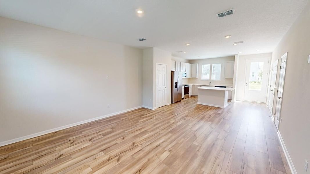 Spacious, unfurnished interior of a new home in RiverTown, St. Johns (Image 11).