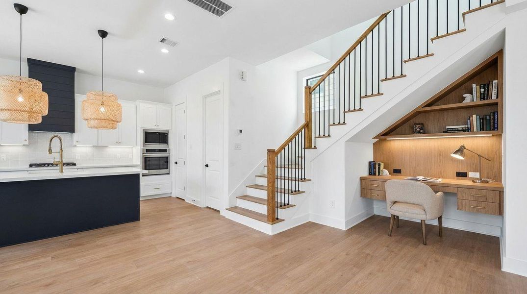 Virtual Staging: Under-Stair Nook