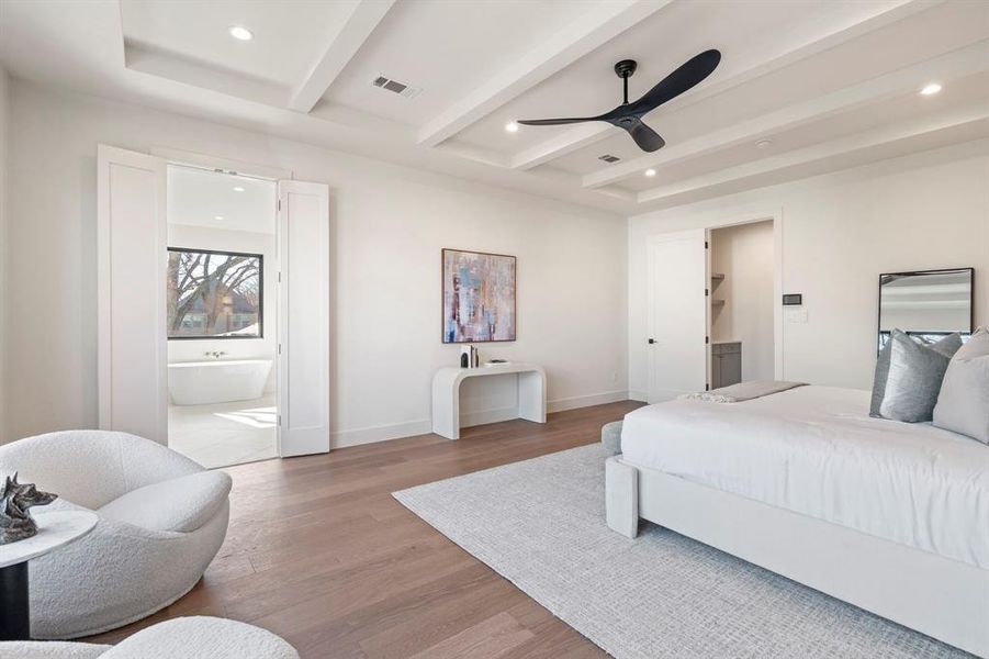 Furnished interior view inside a new home in , Dallas (Image 10).