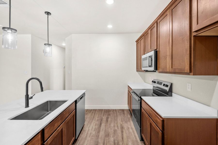 Furnished interior view inside a new home in , Killeen (Image 4).