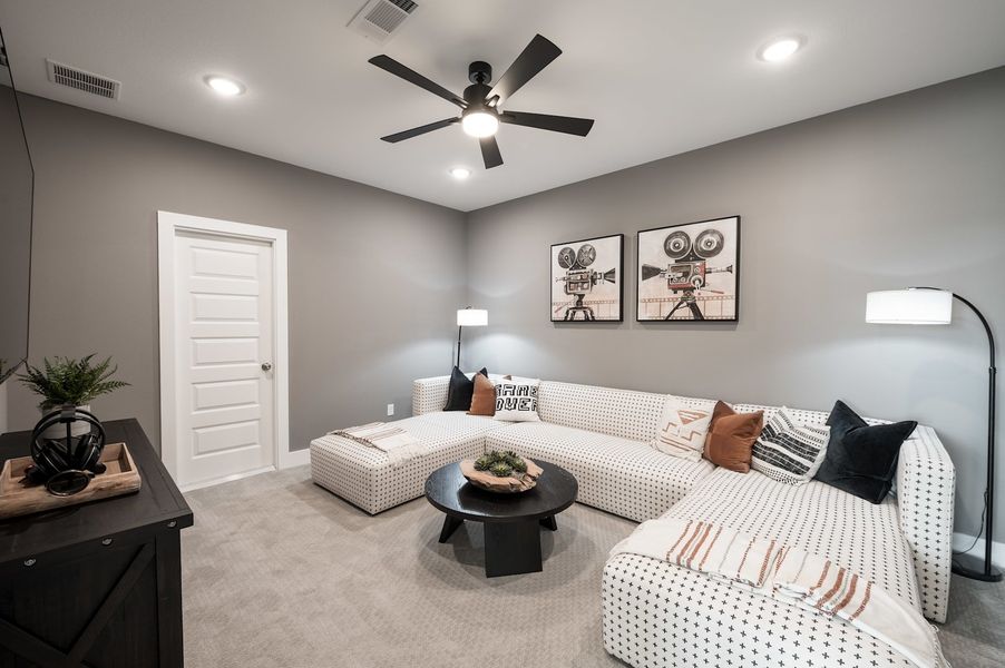 Representative furnished interior of a home built from the Wren by Tri Pointe Homes in Oakhill Reserve, Tomball (Image 27).