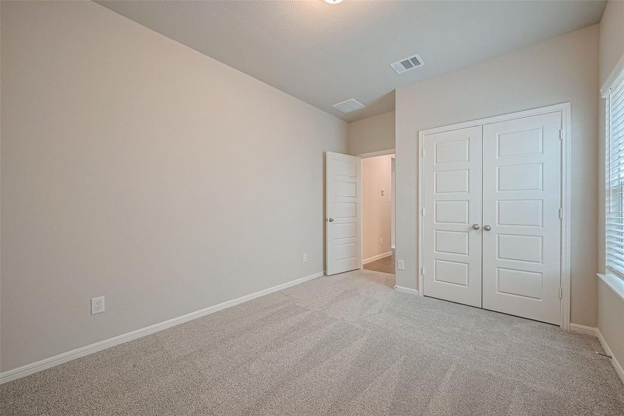 Spacious, unfurnished interior of a new home in Woodland Lakes, Huffman (Image 22). Spacious, unfurnished interior of a new home in Woodland Lakes, Huffman (Image 22).