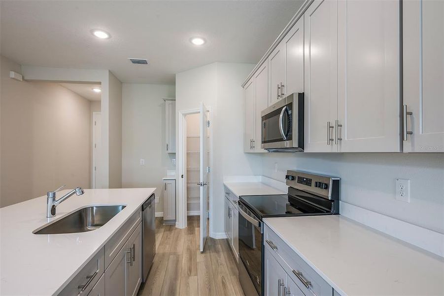 Furnished interior view inside a new home in Cherrywood Preserve, Ocala (Image 8).