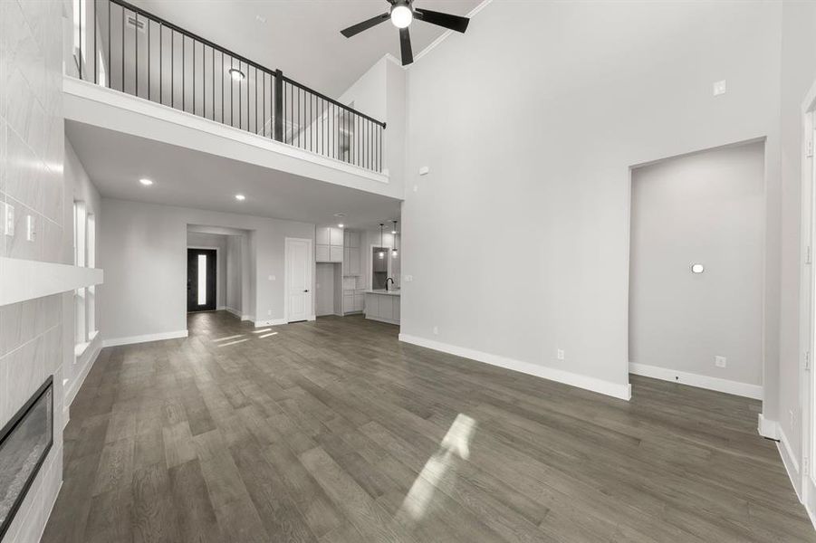 Spacious, unfurnished interior of a new home in The Villages of Hurricane Creek, Anna (Image 30).