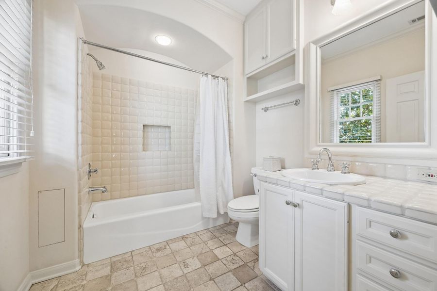 Furnished interior view inside a new home in , Houston (Image 15).