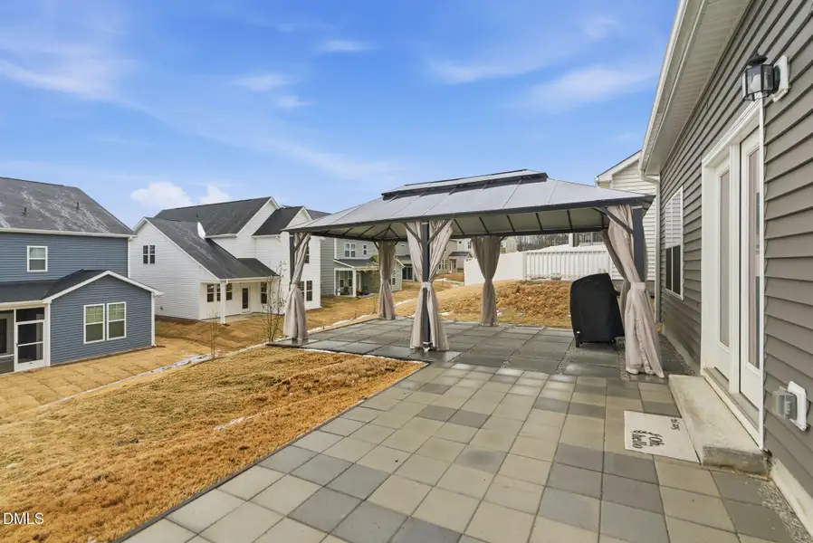 131_White_Oak_Garden_Way_011