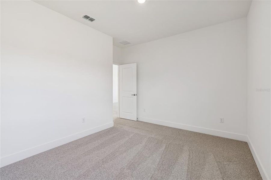 Spacious, unfurnished interior of a new home in North River Ranch – Townhomes, Parrish (Image 34).