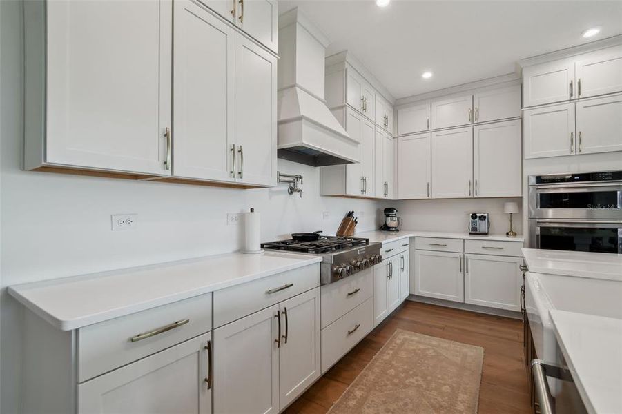 Furnished interior view inside a new home in Waterset, Apollo Beach (Image 50). Furnished interior view inside a new home in Waterset, Apollo Beach (Image 50).