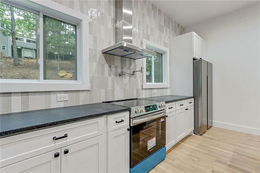 Furnished interior view inside a new home in , Waleska (Image 7).