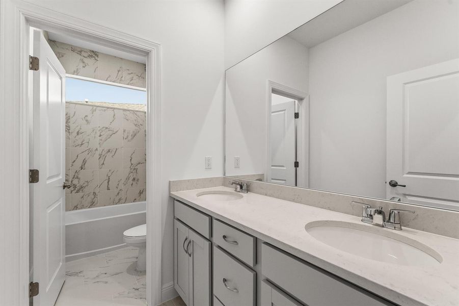 US_SEF_SALINA_LOT 53_BATH 2(2) US_SEF_SALINA_LOT 53_BATH 2(2)