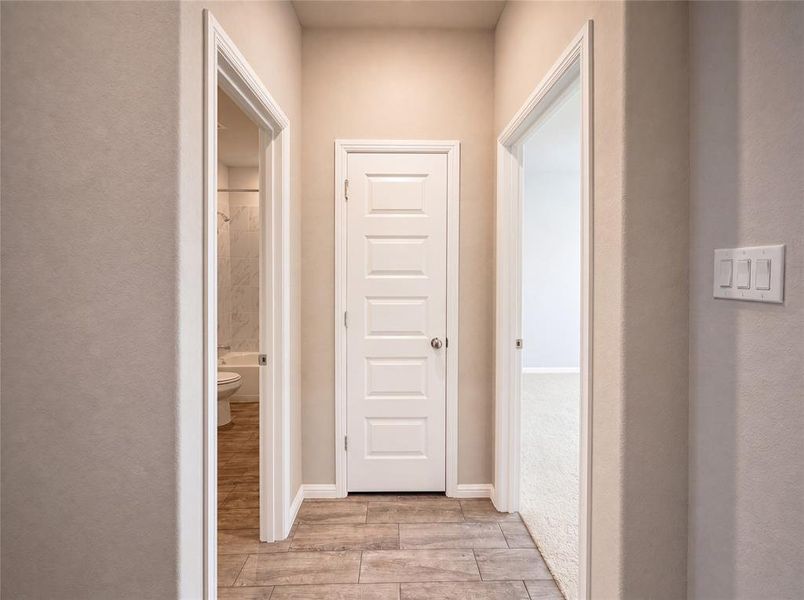 Spacious, unfurnished interior of a new home in Sagebrook, Denton (Image 36). Spacious, unfurnished interior of a new home in Sagebrook, Denton (Image 36).