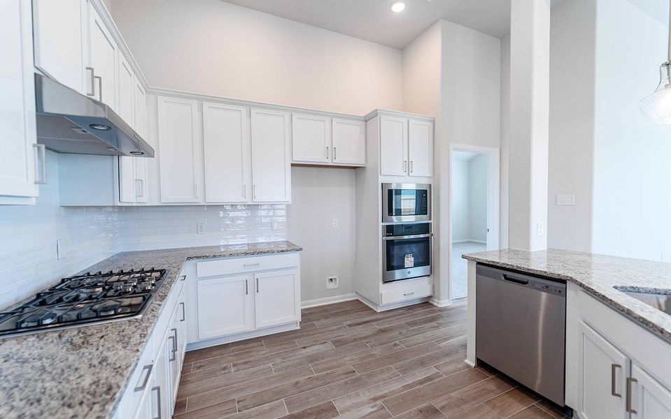 Furnished interior view inside a new home in Bay Creek, Baytown (Image 7).