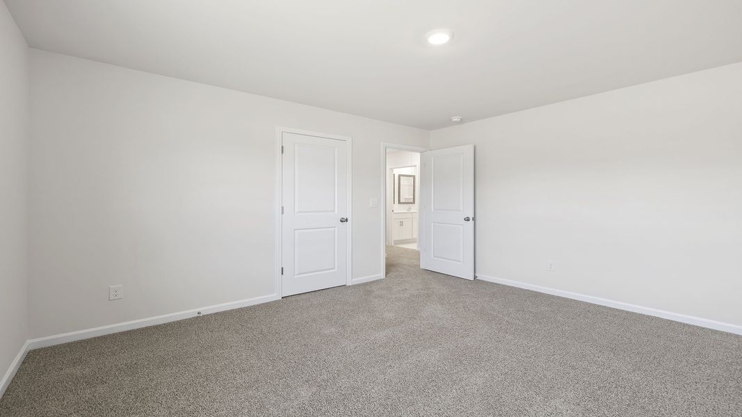 Representative unfurnished interior of a home built from the SALEM by D.R. Horton in Woodglen, Piedmont (Image 29). Representative unfurnished interior of a home built from the SALEM by D.R. Horton in Woodglen, Piedmont (Image 29).