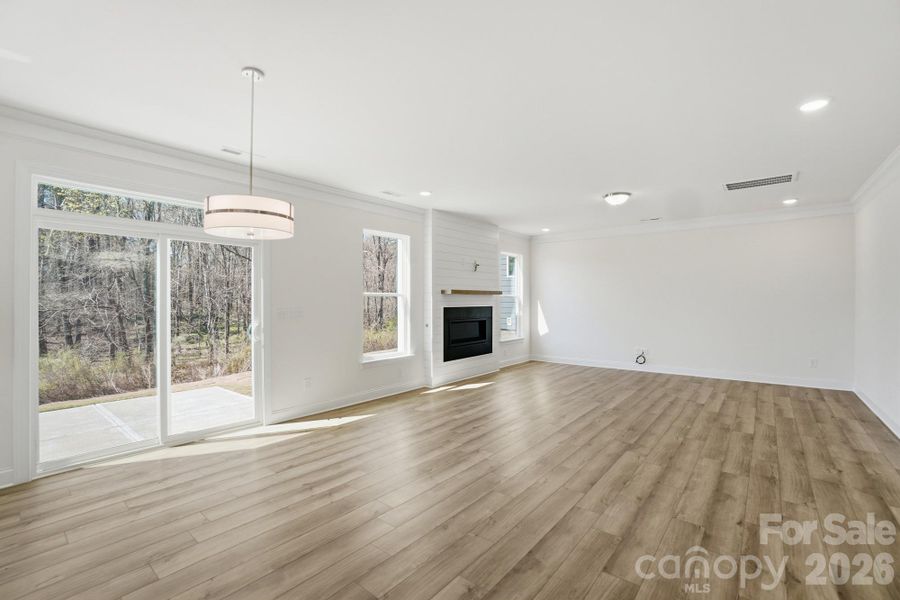 Breakfast Area and Family Room