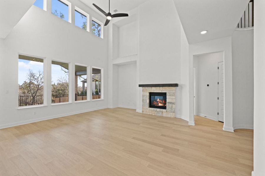 4br New Home in Kyle, TX.  - Slide 15