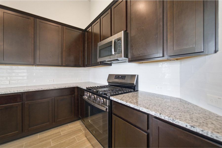 Furnished interior view inside a new home in Creekhaven, Rosharon (Image 6).