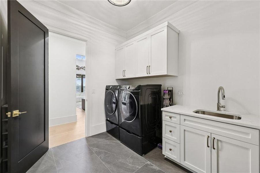 Furnished interior view inside a new home in , Suwanee (Image 77).