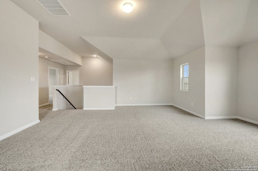 Spacious, unfurnished interior of a new home in Paloma Park, Converse (Image 42).