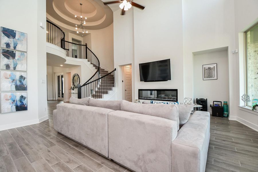 Image 36 of a home in Cross Creek West. Image 36 of a home in Cross Creek West.