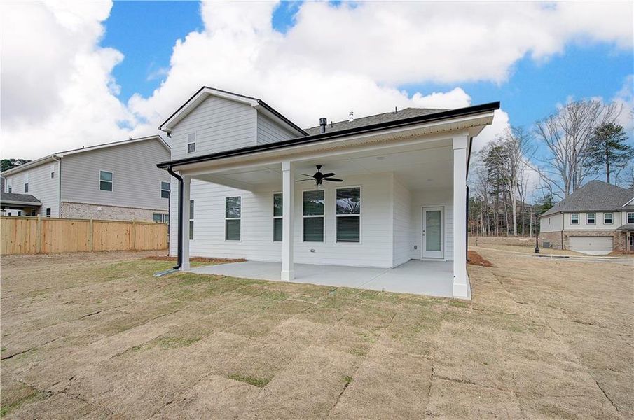 Exterior details and patio area of a home in Hamilton Lakes, Lawrenceville (Image 19).